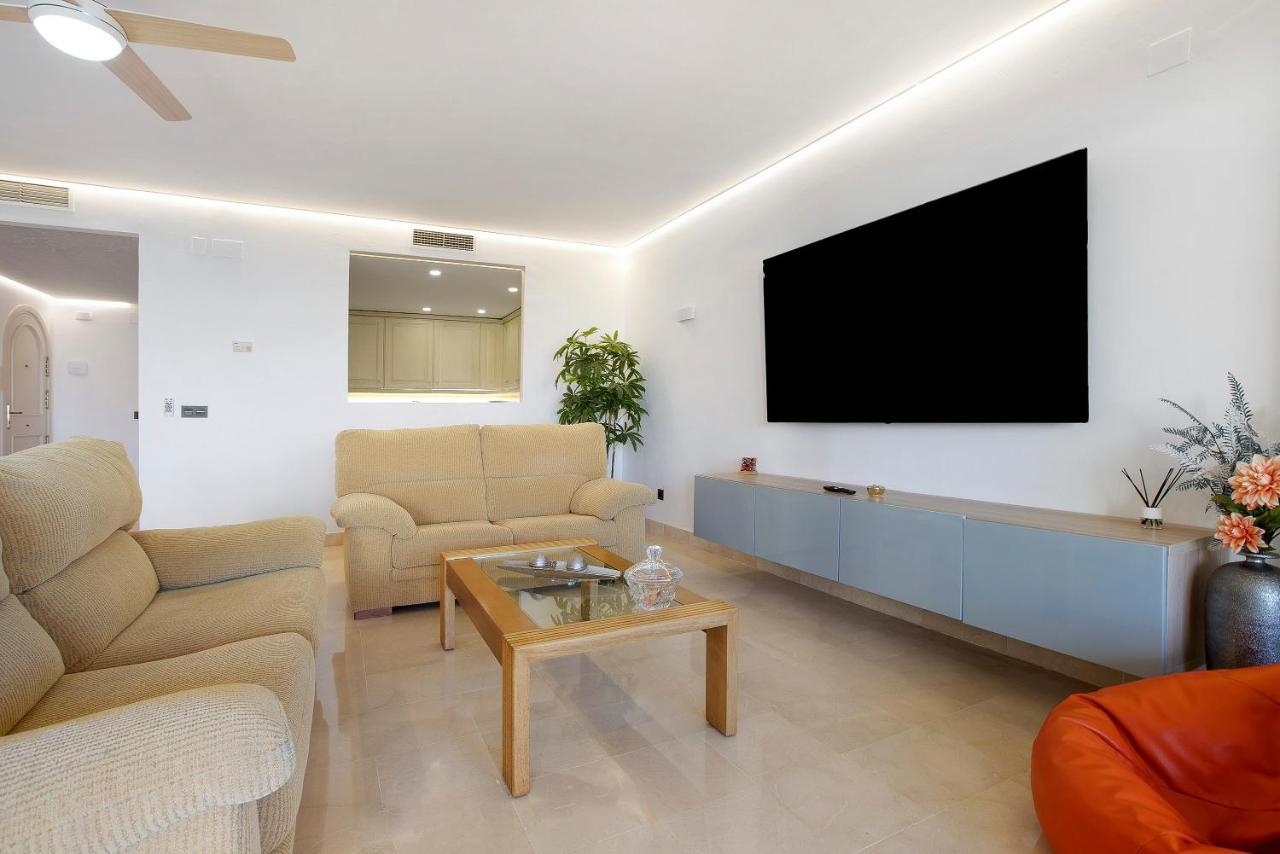 Apartamento Luxury In Puerto Marina Benalmádena Exterior foto